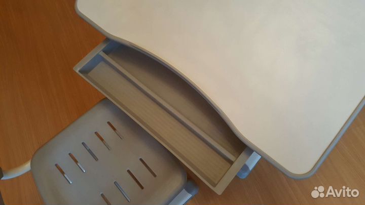 Детская парта со стулом