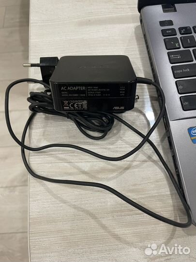 Ноутбук asus x550c