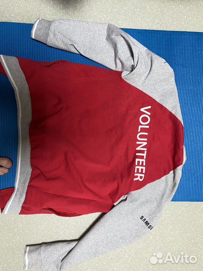 Бомбер красный универсиада казань 2019