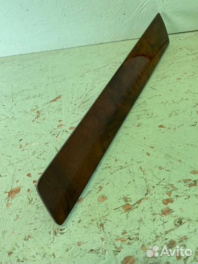 Вставка под дерево задняя правая Volkswagen