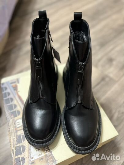 Ботинки зимние новые