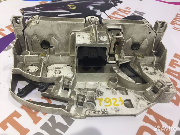 Шкода Октавия Блок управления климат-контролем