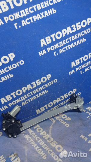 Задний правый стеклоподъемник Honda Fit хэтчбек