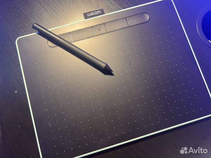 Графический планшет wacom intuos M