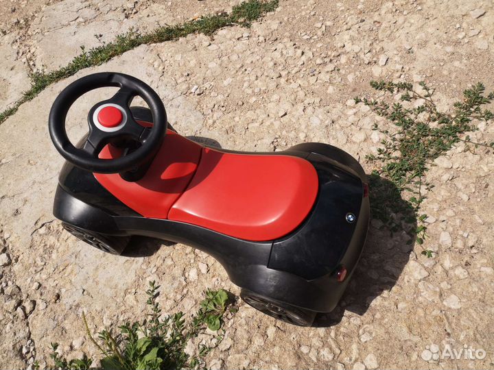Машинка-каталка BMW