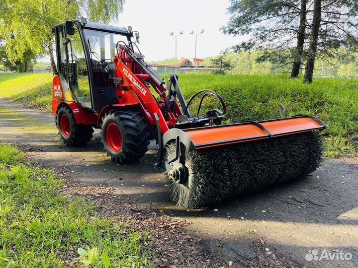 Щетка 1800 мм для погрузчика Polar Badger WL35