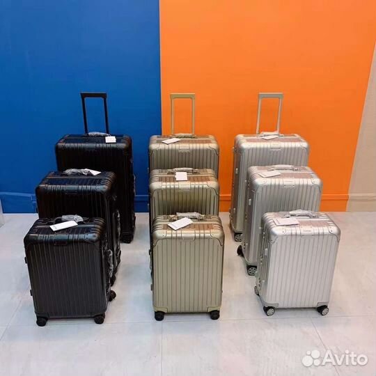 Чемодан дорожный Rimowa