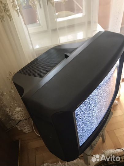 Телевизор б/у Sony Trinitron