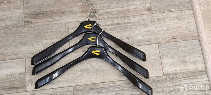 Брендовые вешалки- (Плечики) -для одежды