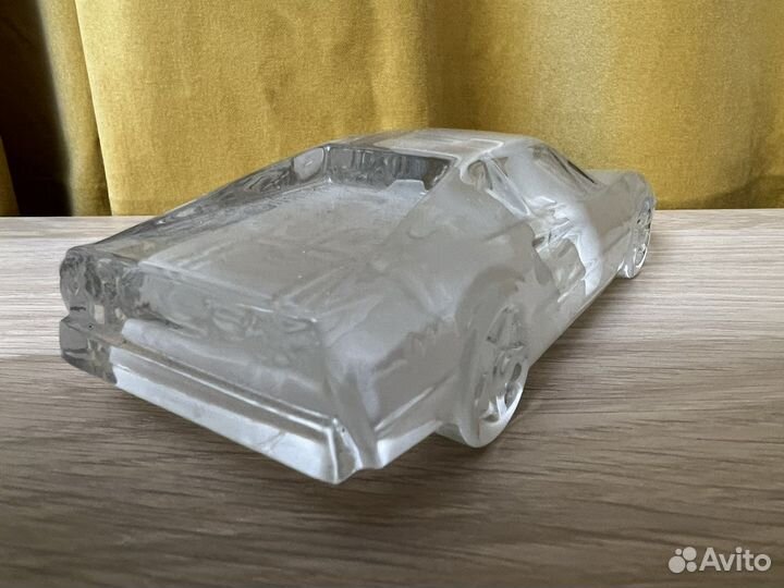 Машина стеклянная