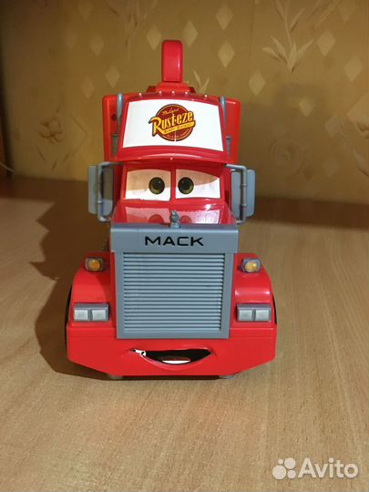 Молния маккуин тачки