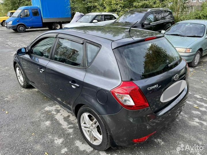 Kia Ceed 2.0 AT, 2010, 235 000 км