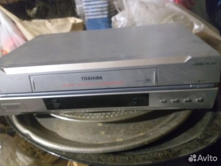 Видеомагнитофон toshiba V-E31r