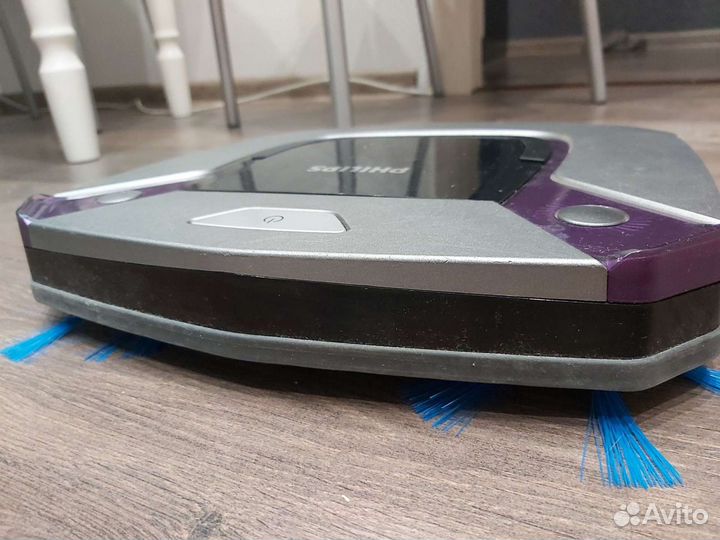 Робот пылесос Philips FC8796
