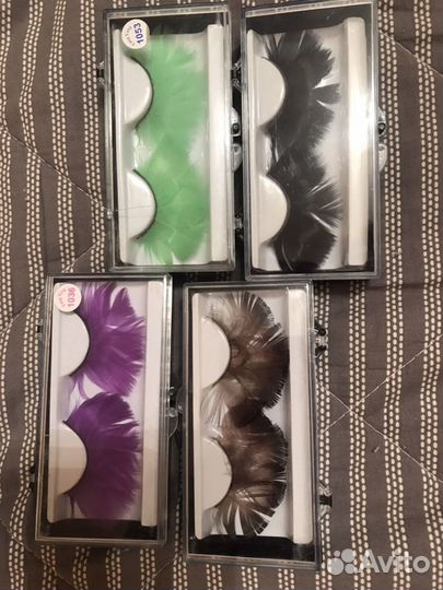 Ресницы из перьев