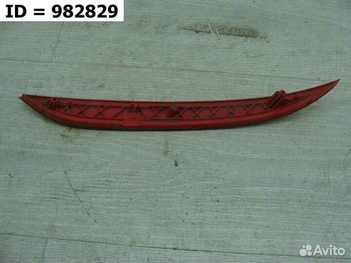 Светоотражатель катафот заднего бампера правый Hyu