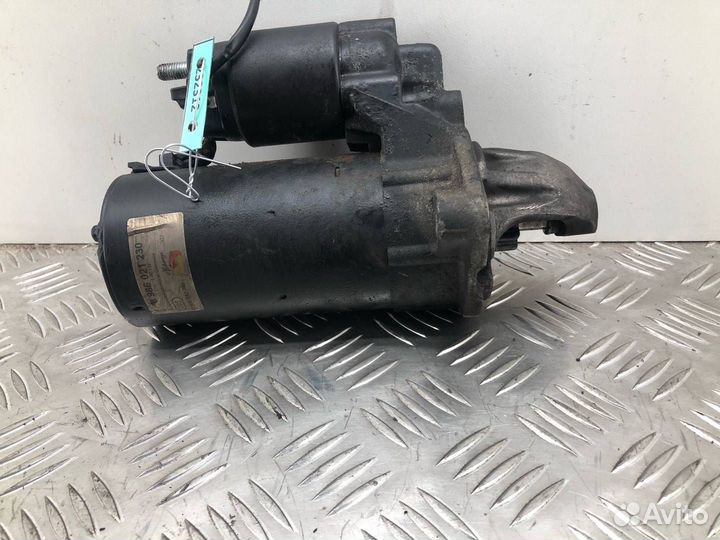 Стартер BMW 5 E60/E61 2006 0986021230