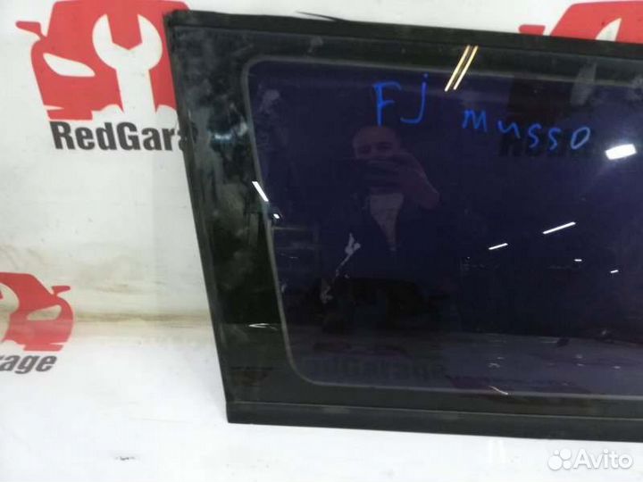 Стекло боковое переднее левое Ssang Yong Musso FJ