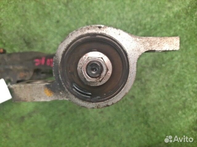 Рычаг подвески передний правый Toyota Mark 10