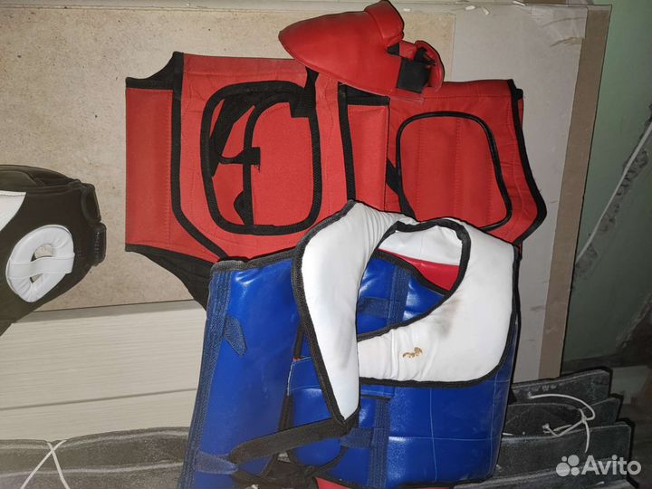 Шлем для единоборств