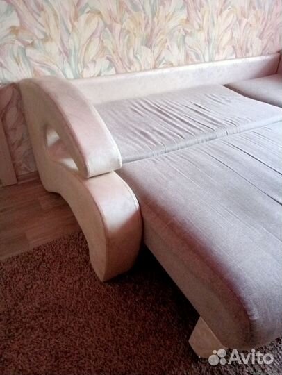 Угловой диван бу