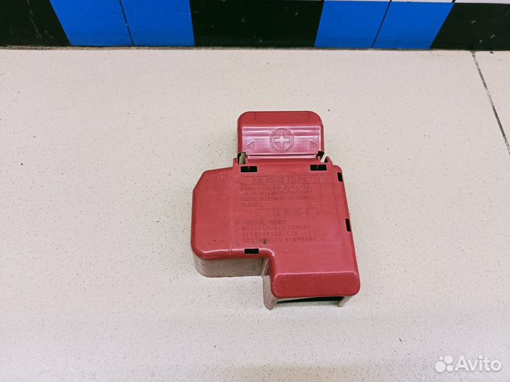 Крышка RAV 4 2013