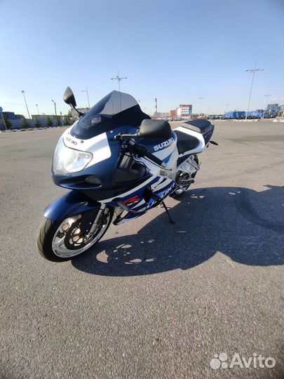 Suzuki gsxr 750