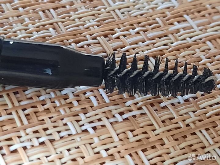 Карандаш для бровей