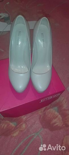 Туфли женские 39 размер новые