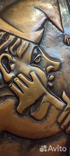 Бронза чеканка