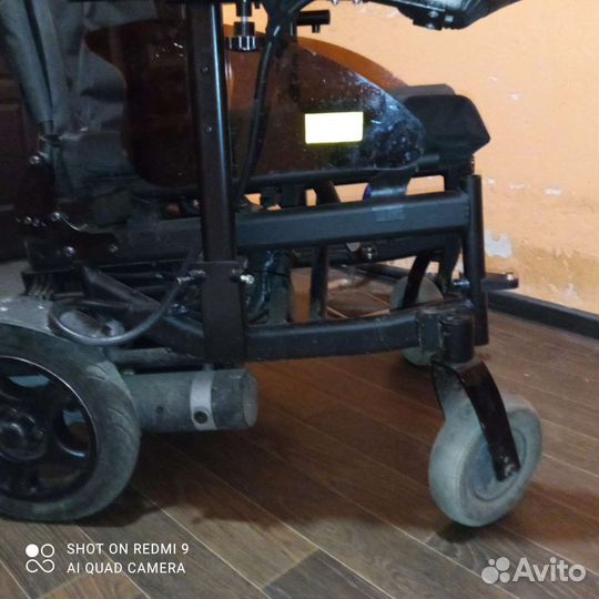Инвалидная коляска с электроприводом