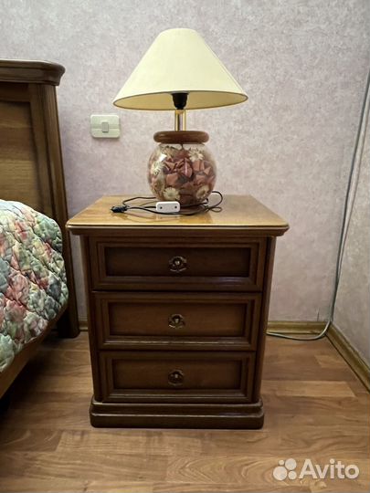 Спальный гарнитур