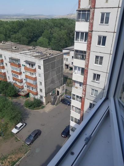 4-к. квартира, 77 м², 10/10 эт.