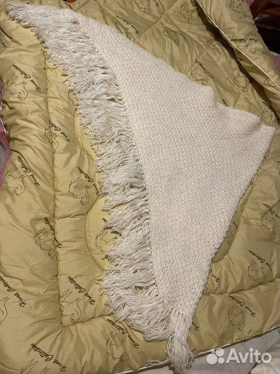 Шали вязаные шерстяные