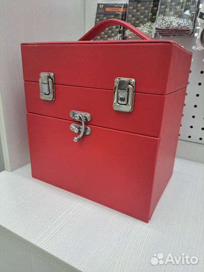 Чемодан для визажиста,мастера маникюра