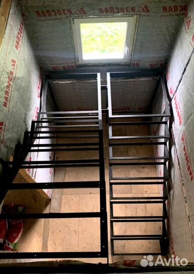 Перила деревянные с монтажем