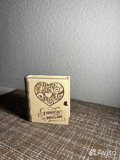 Шкатулки из дерева