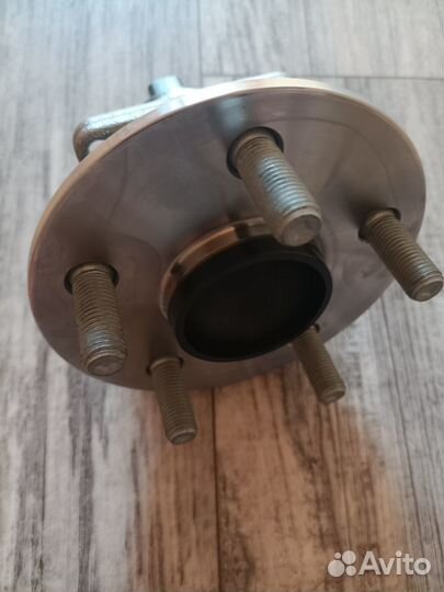 Задняя ступица в сборе с абс Toyota Avensis 2