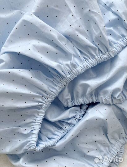 Простынь на резинки в дескую кроватку