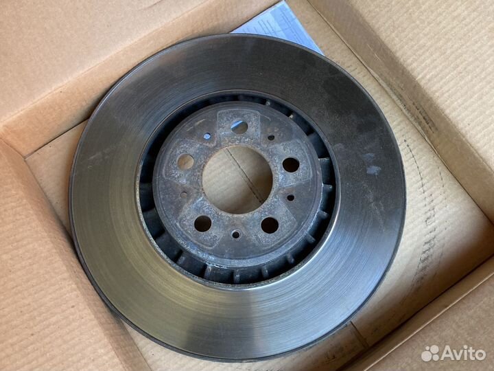 Тормозные диски передние Вольво XC90 2004-2012