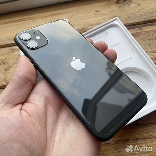 iPhone 11, 64 ГБ