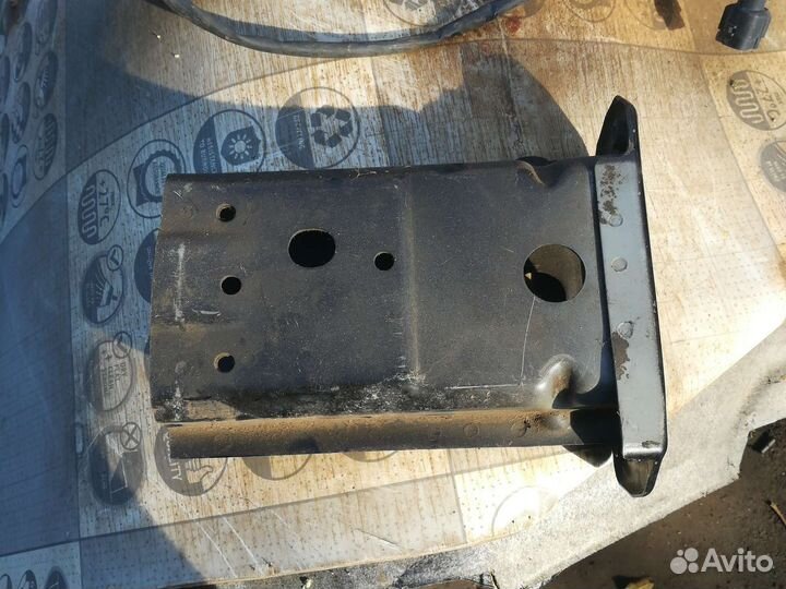 Лонжерон передний правый infiniti fx45