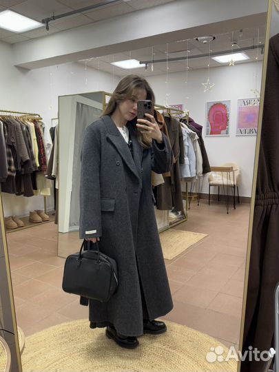 Пальто новое из шерсти