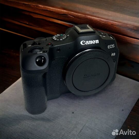 Canon EOS R8 body новый