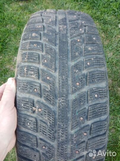 Kumho I'Zen KW22 215/65 R16