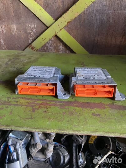 Блок управления airbag на LADA priora 2170