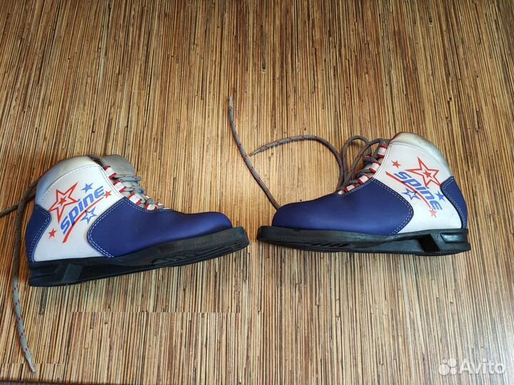 Лыжные ботинки spine