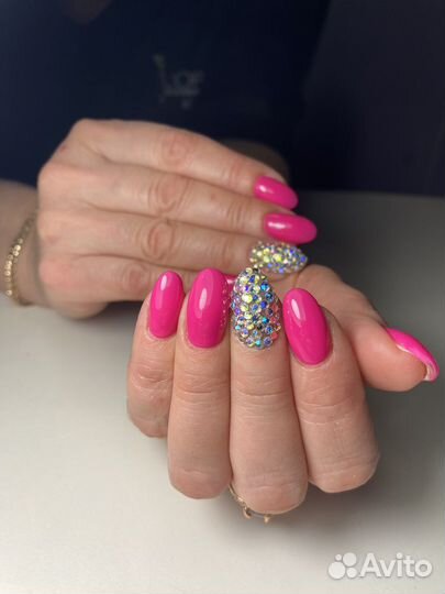 Маникюр,наращивание ногтей,педикюр.Выезд на дом
