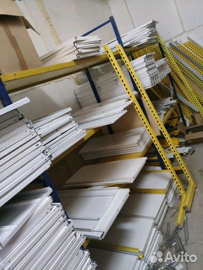 Стеллажи металлические торговые перфорация полками