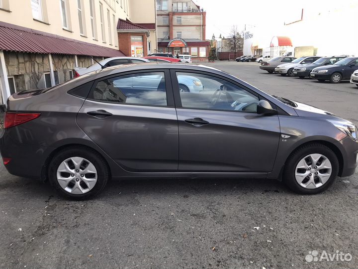 Hyundai Solaris 1.6 AT, 2015, 105 000 км